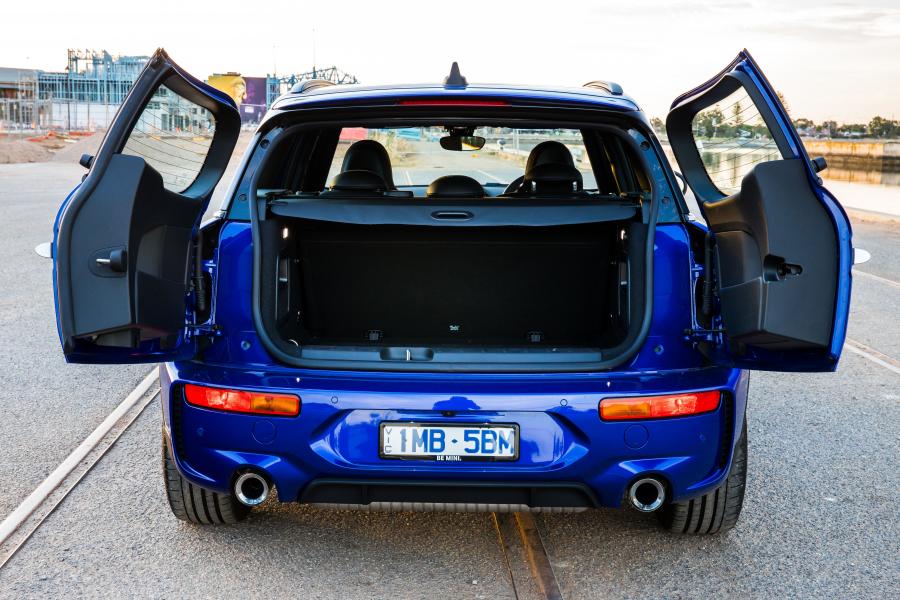 Багажник Mini John Cooper Works Clubman (F54) 2019 года  (AU) (фото 13 из 38)